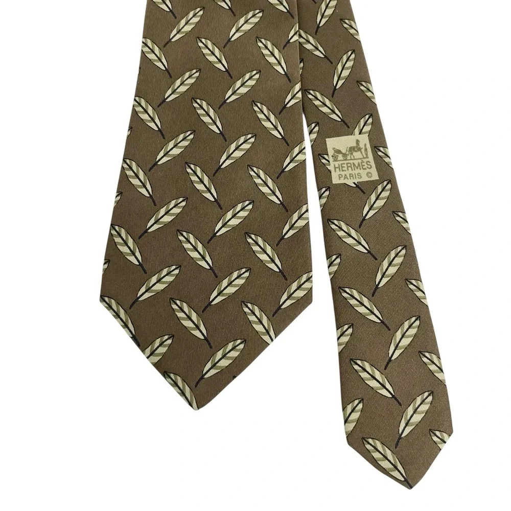 Hermes Men's Tie Feathers Bronze Satin Silk 995 SA France 3.5